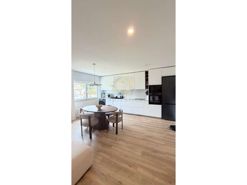 Apartamento T2 totalmente remodelado com suite - Grande imagem: 5/32