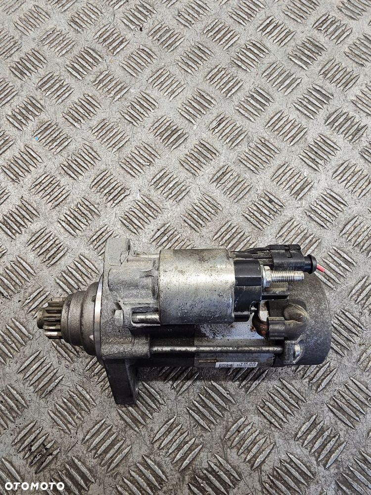 audi a3 8p 1.6 tdi rozrusznik 02z911024b - 4