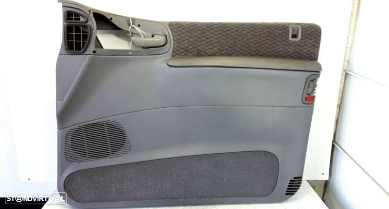 Conjunto De Quartelas / Forra Chrysler Voyager / Grand Voyager Iii (Gs - 2