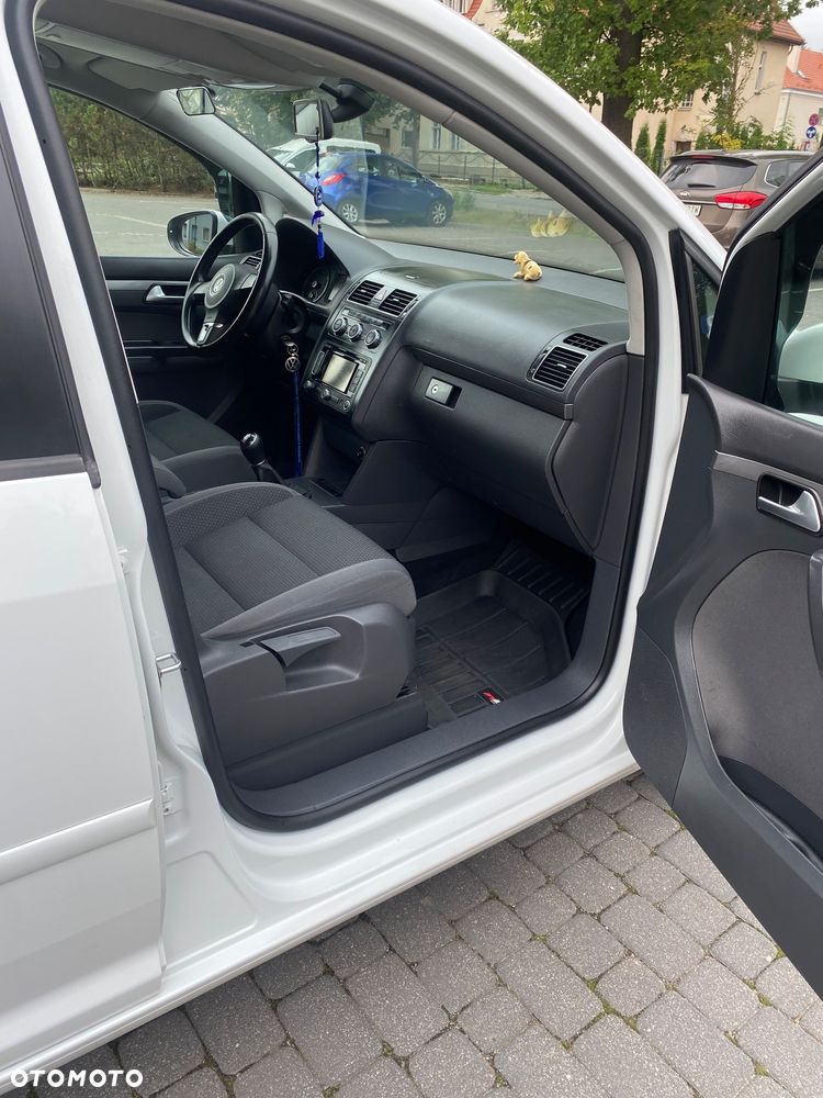 Volkswagen Touran - 6