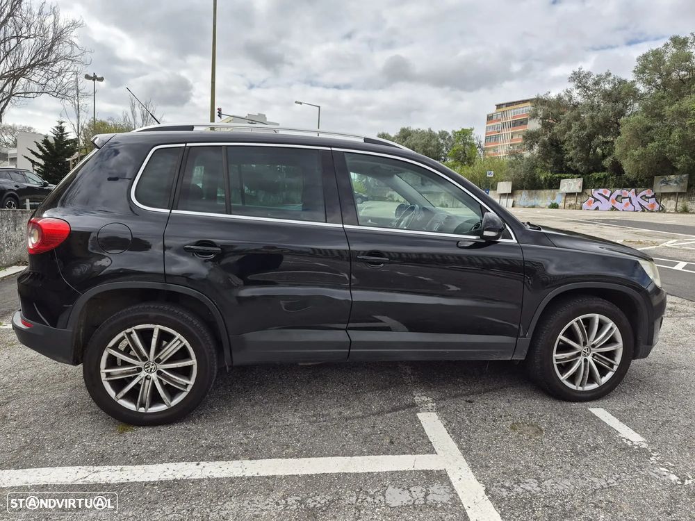 VW Tiguan 1.4 TSI Sport BlueMotion - 11