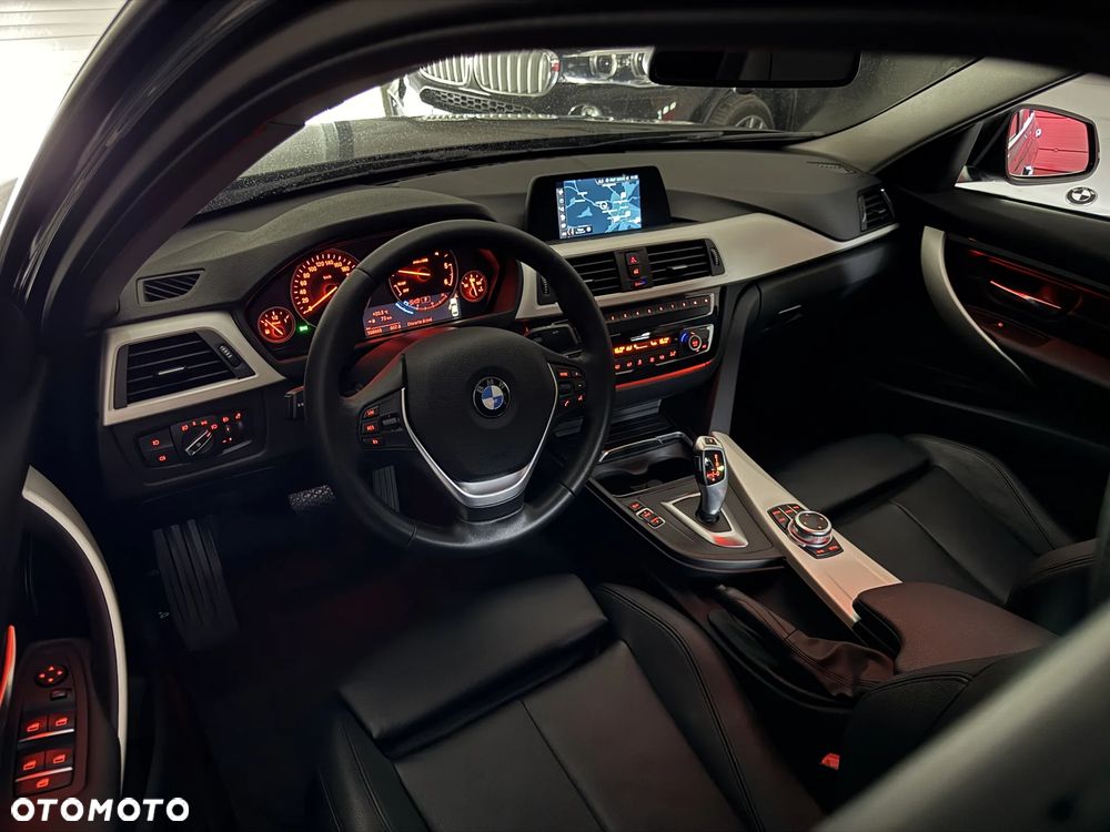 BMW Seria 3 320d - 12