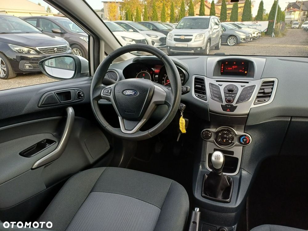 Ford Fiesta 1.25 Silver X - 19