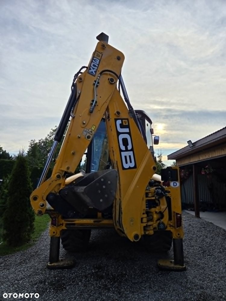 JCB 3CX - 11