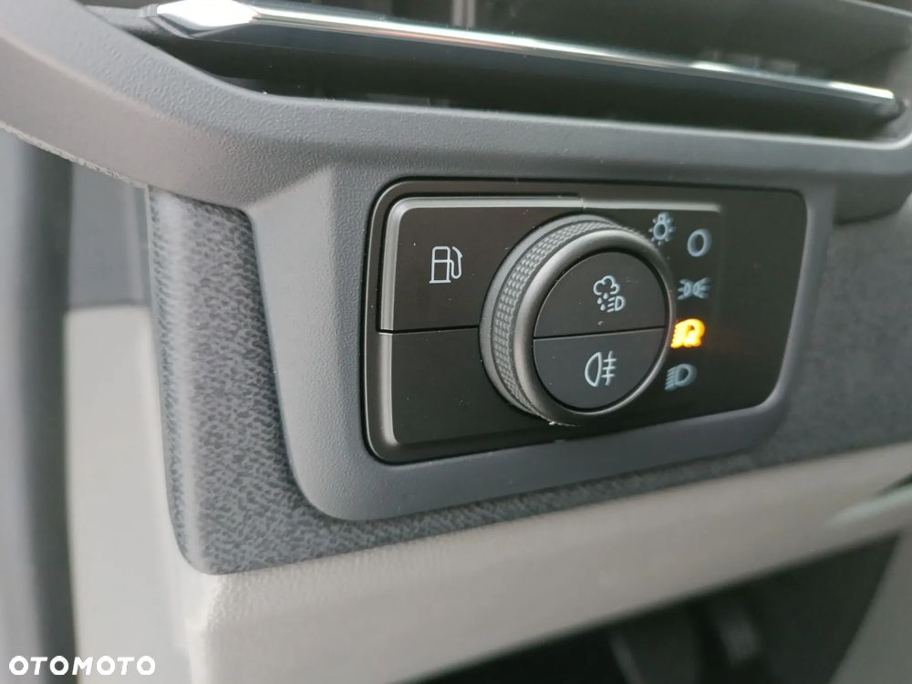 Ford Tourneo Custom 2.5 PHEV CVT 340 L2 Titanium X - 19