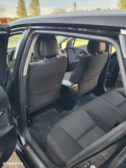Toyota Avensis 2.0 Sol plus EU5 - 26