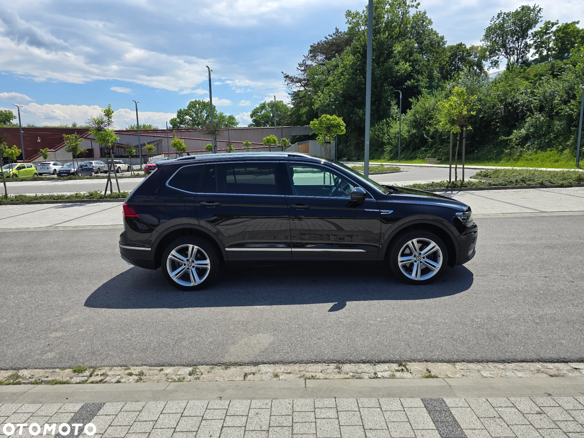 Volkswagen Tiguan Allspace 2.0 TSI 4Mot Highline DSG - 21