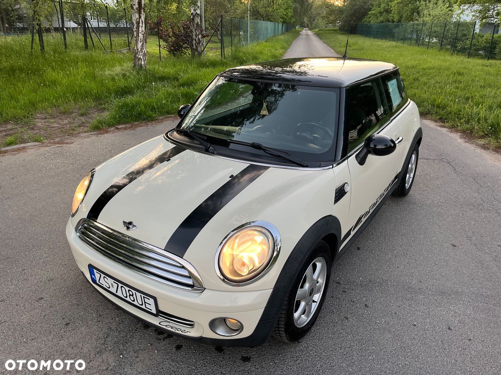 MINI Cooper Standard - 1