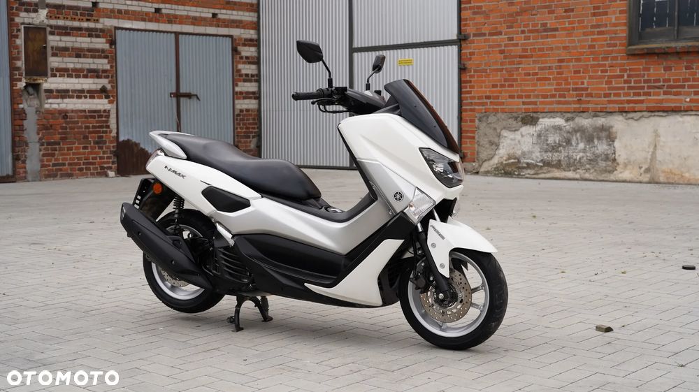 Yamaha NMAX - 7