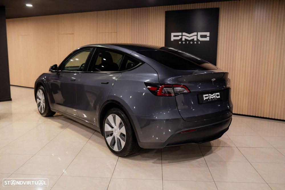 Tesla Model Y RWD - 42