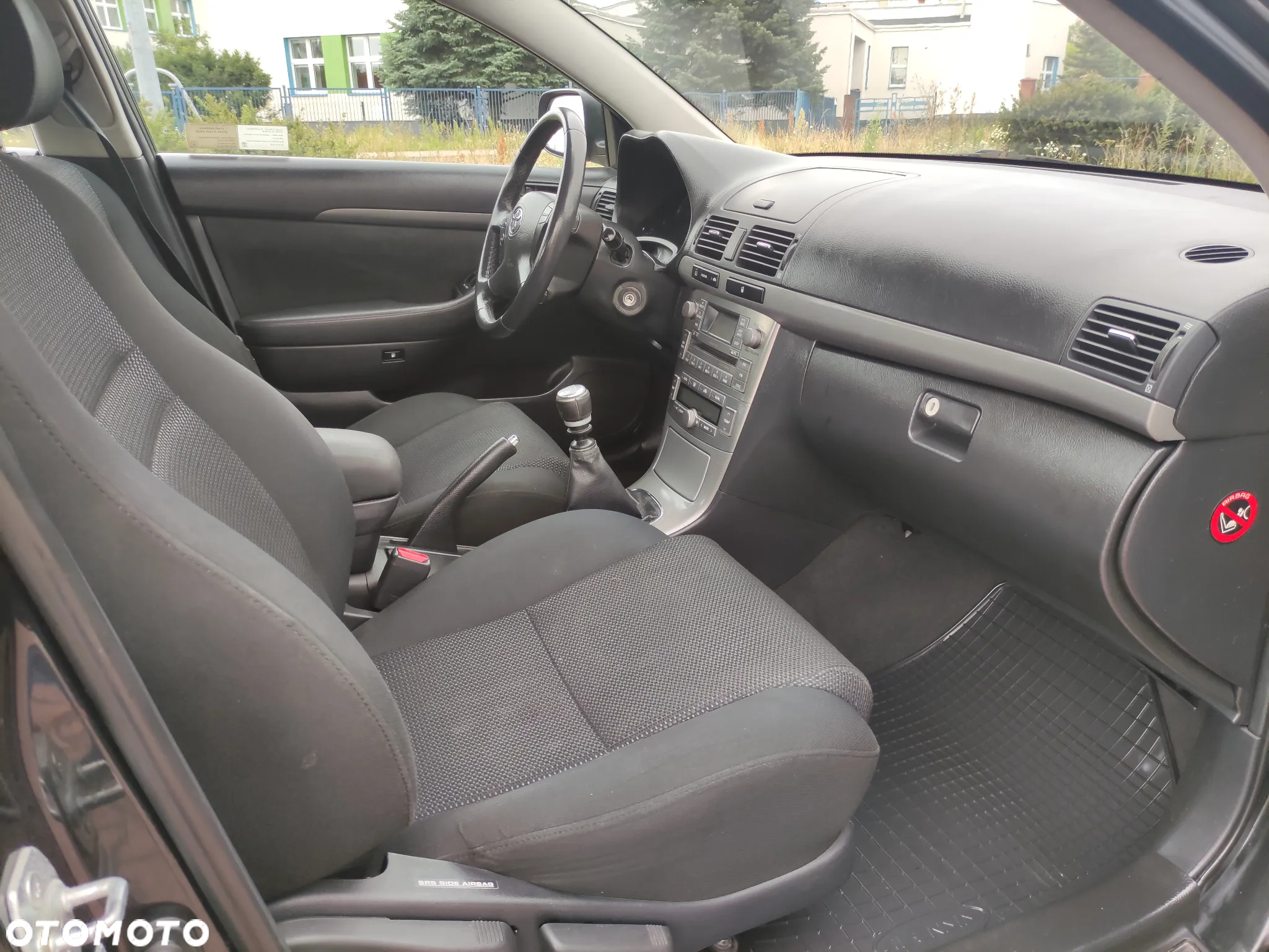 Toyota Avensis 2.0 D-4D Sol - 12
