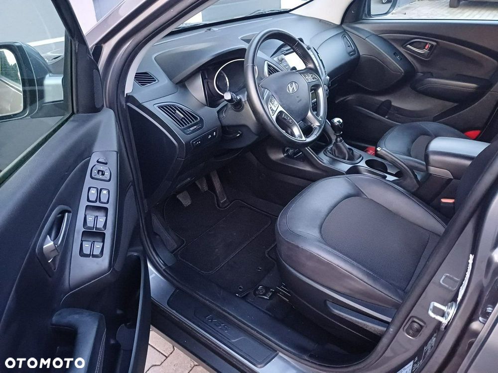 Hyundai ix35 - 11