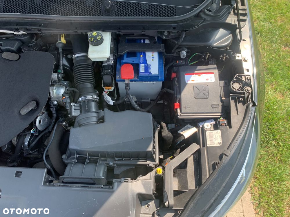 Peugeot 308 BlueHDi FAP 180 EAT8 Stop & Start GT - 12