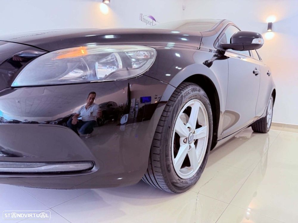 Volvo V40 1.6 D2 Kinetic - 3