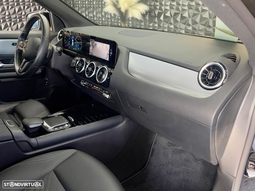 Mercedes-Benz GLA 250 e 8G-DCT - 39