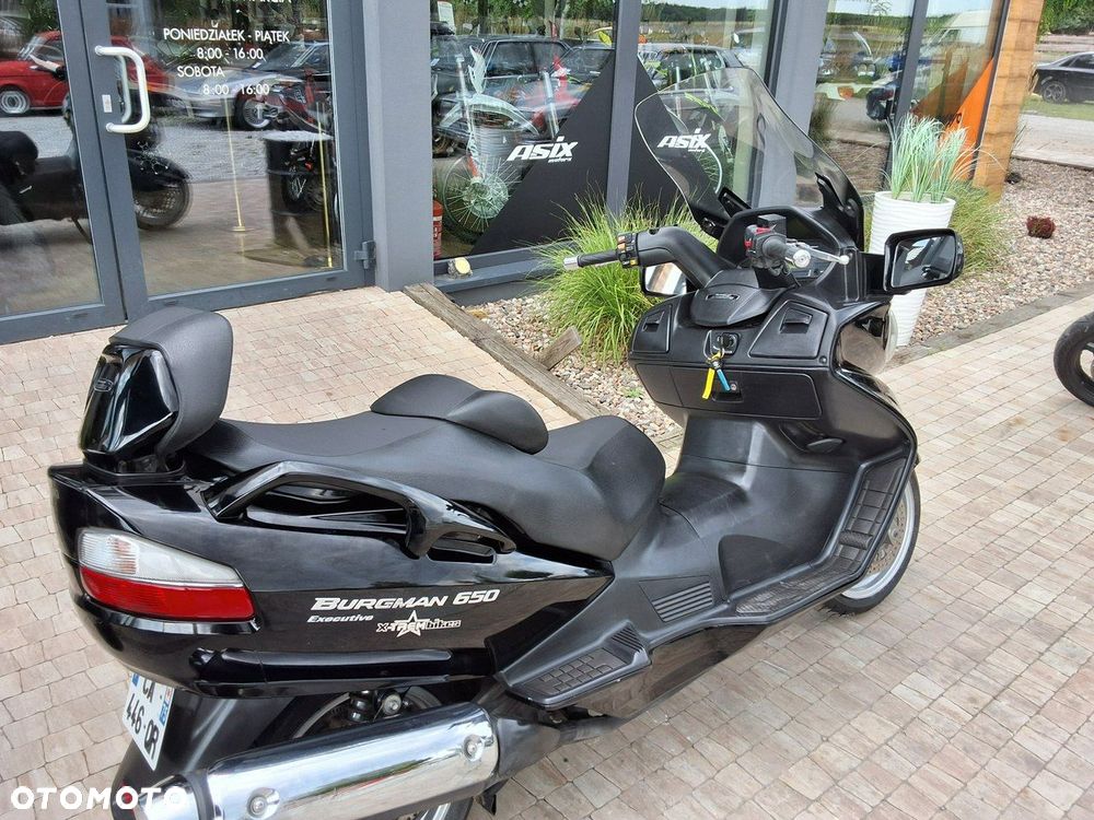 Suzuki Burgman - 12