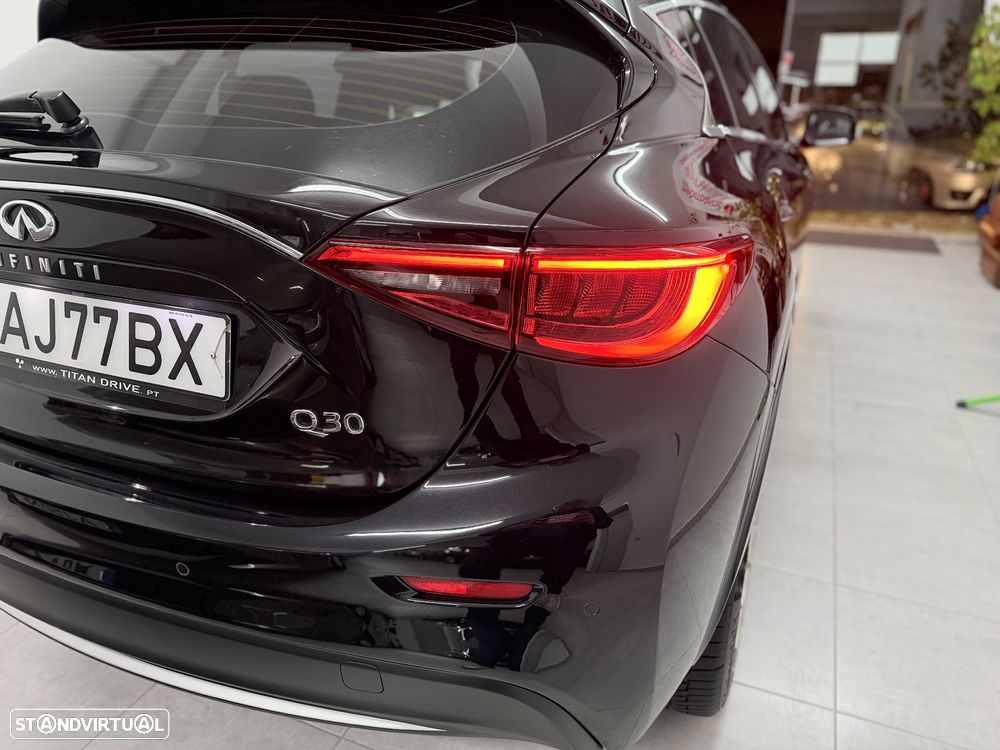 Infiniti Q30 1.5d DCT Business - 10