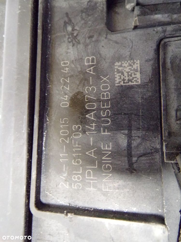 SKRZYNKA BEZPIECZNIKÓW LAND ROVER SPORT HPLA-14A073-AB - 4