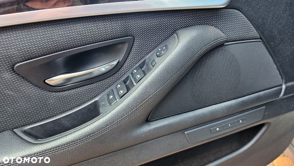BMW Seria 5 520d - 17