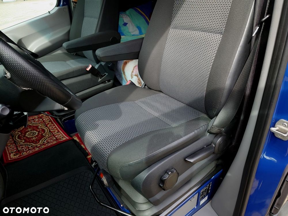 Mercedes-Benz Sprinter 319 - 10