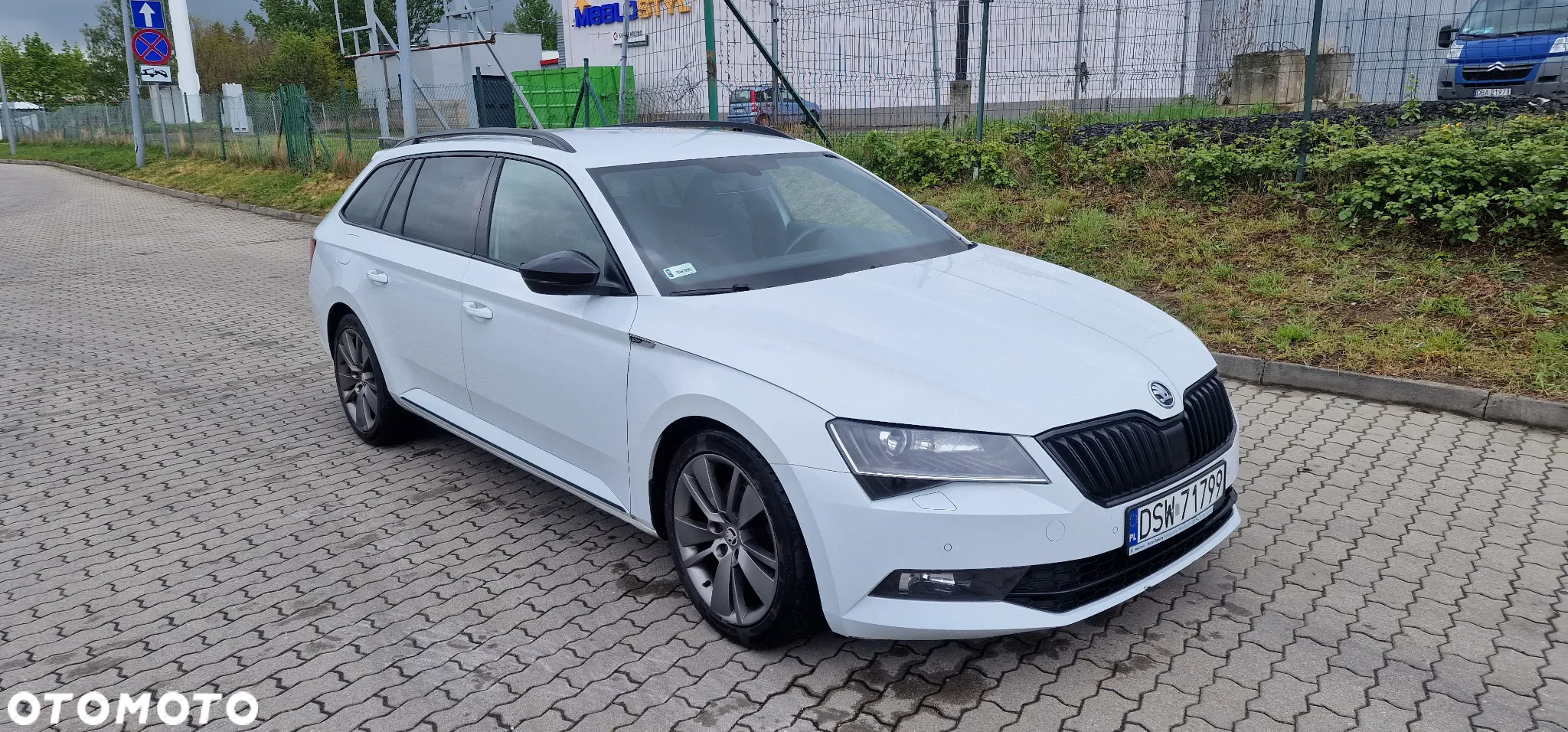 Skoda Superb 2.0 TSI Sportline DSG - 8