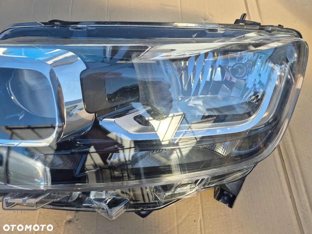 Citroen Berlingo 3 lampa prawa i lewa.Valeo. 2018- - 4
