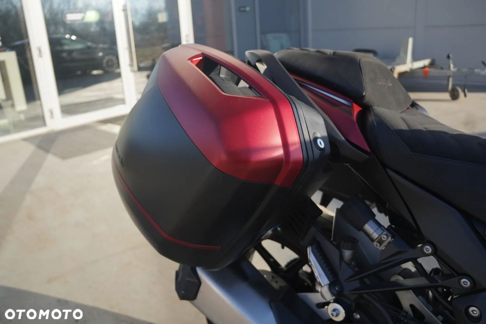 Kawasaki Ninja 1000 SX - 11