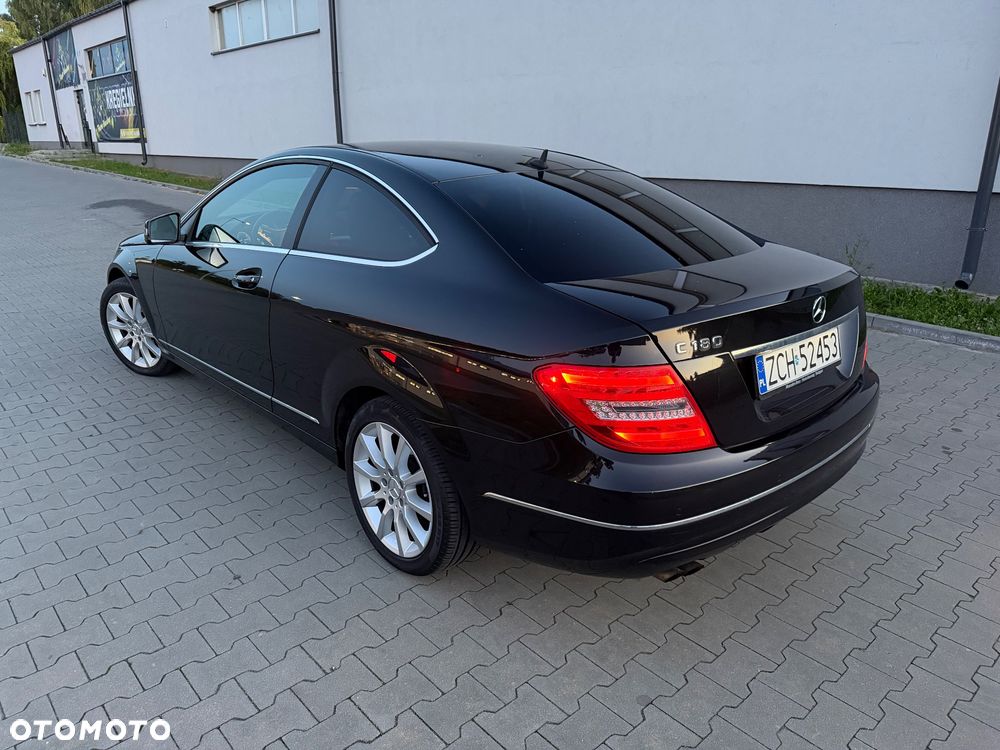 Mercedes-Benz Klasa C 180 7G-TRONIC Edition - 13