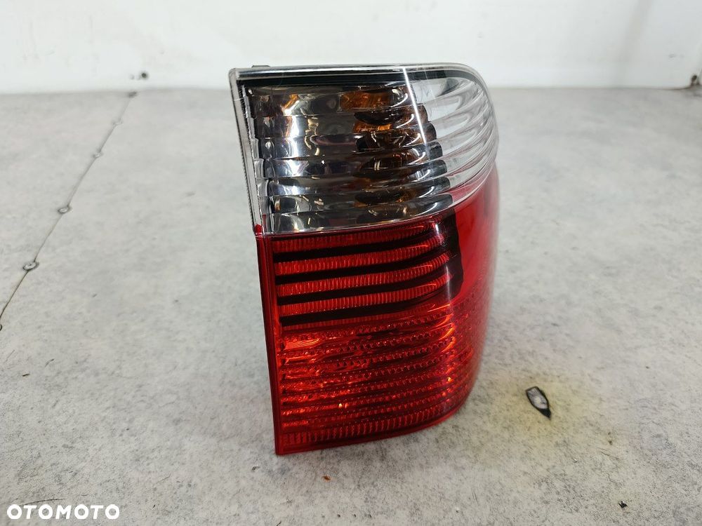 LAMPA TYLNA PRAWA BMW 5 E39 6902532 VALEO - 5