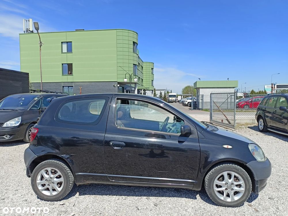 Toyota Yaris - 5