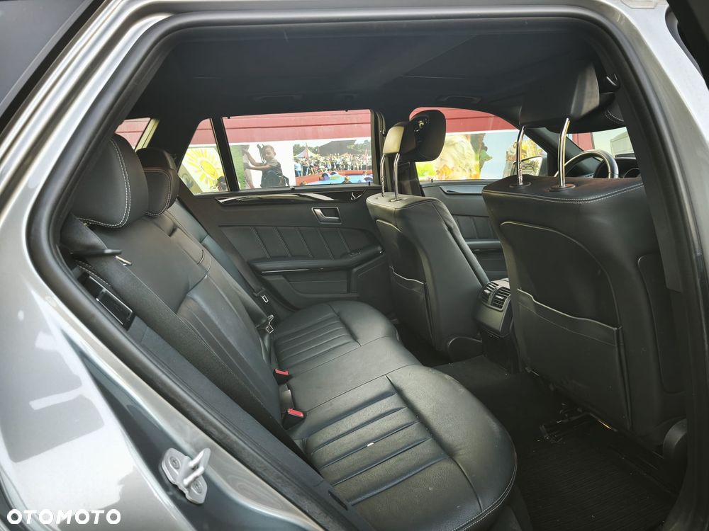 Mercedes-Benz Klasa E 350 BlueTEC 4-Matic Classic - 11