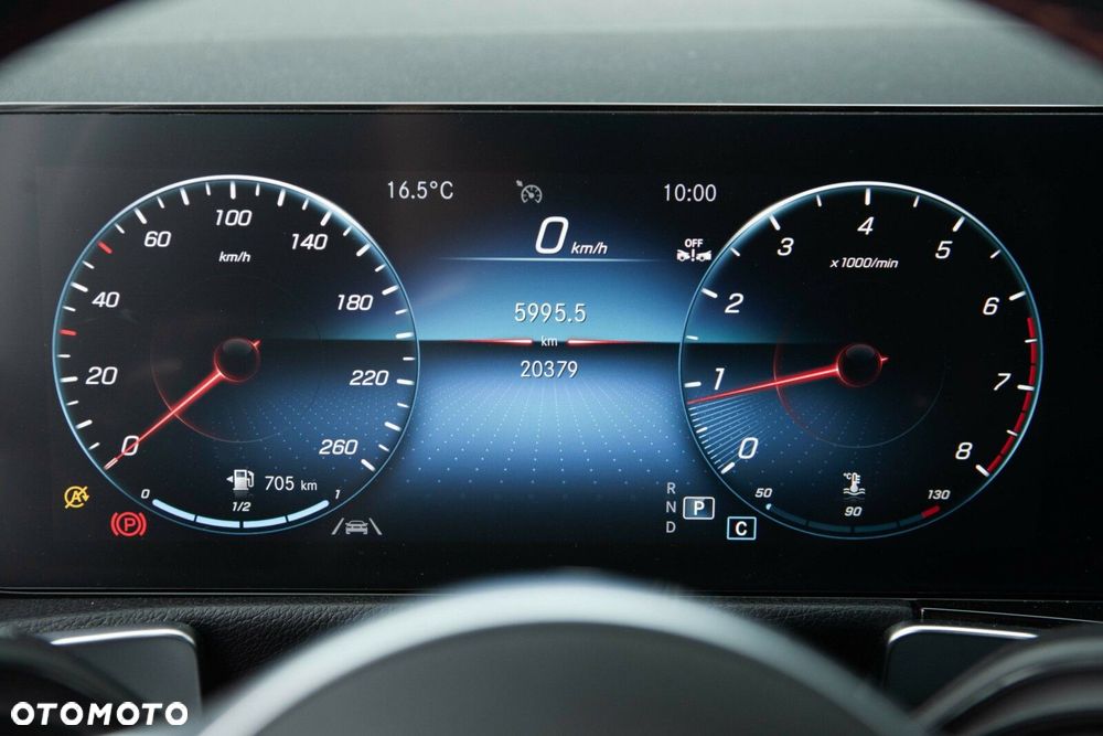 Mercedes-Benz GLB - 34