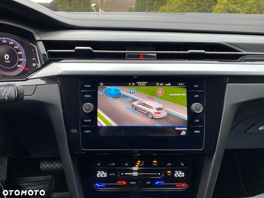 Volkswagen Arteon 2.0 TDI SCR DSG - 29