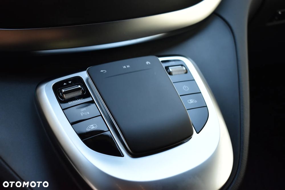 Mercedes-Benz EQV 300 lang - 20