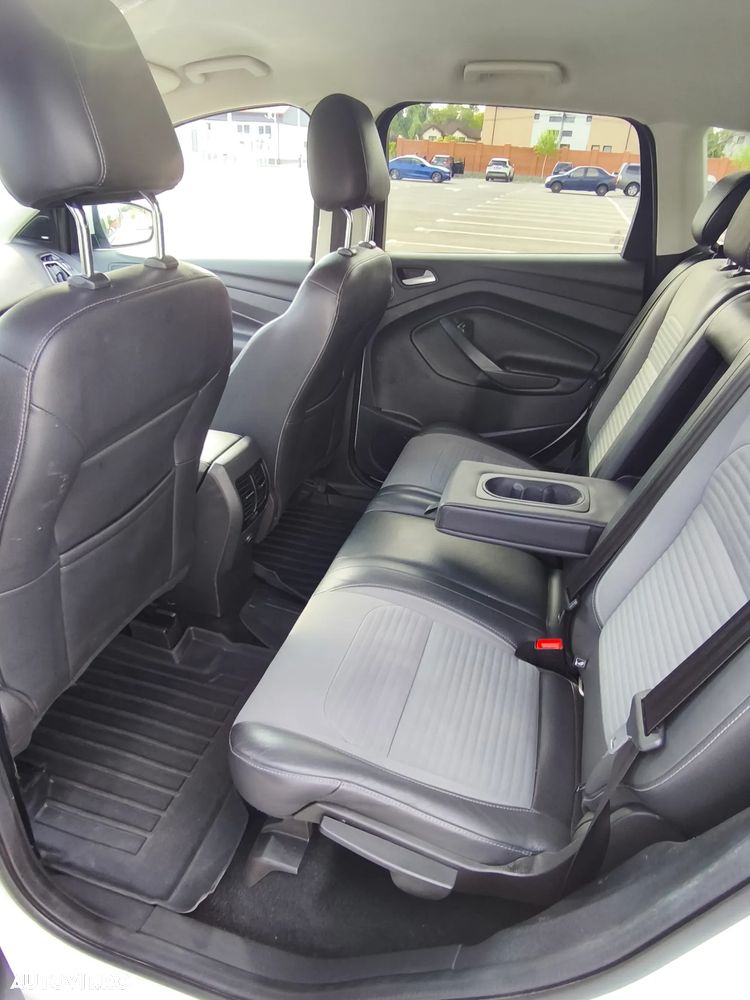 Ford Kuga 2.0 TDCi 4x4 Aut. Titanium - 14