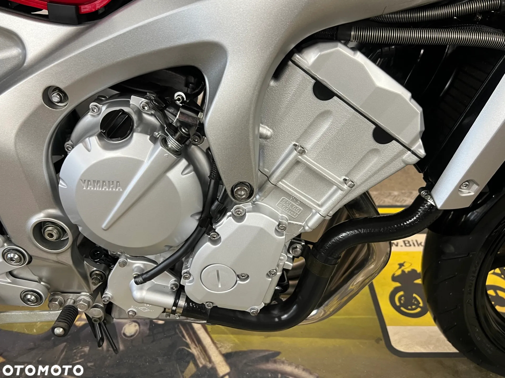 Yamaha FZ - 18