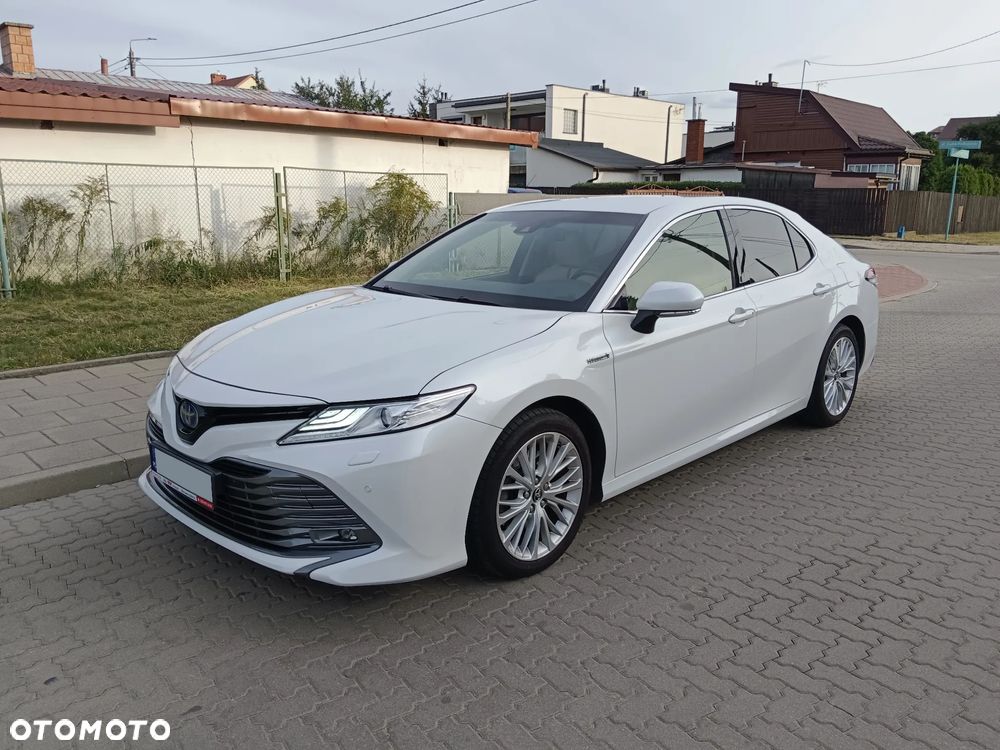 Toyota Camry 2.5 Hybrid Executive CVT - 9