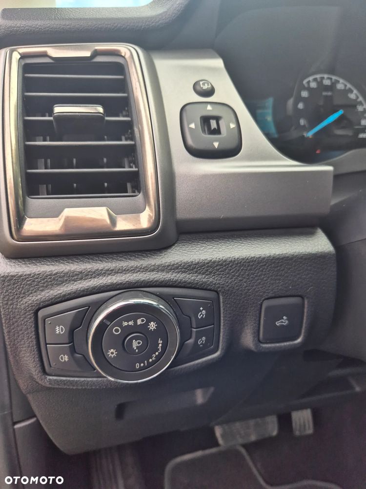 Ford Ranger 2.0 EcoBlue 4x4 DC Limited - 35
