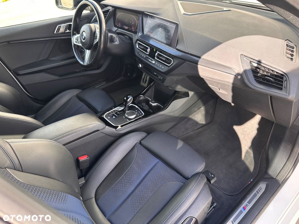 BMW Seria 2 218d M Sport sport - 17