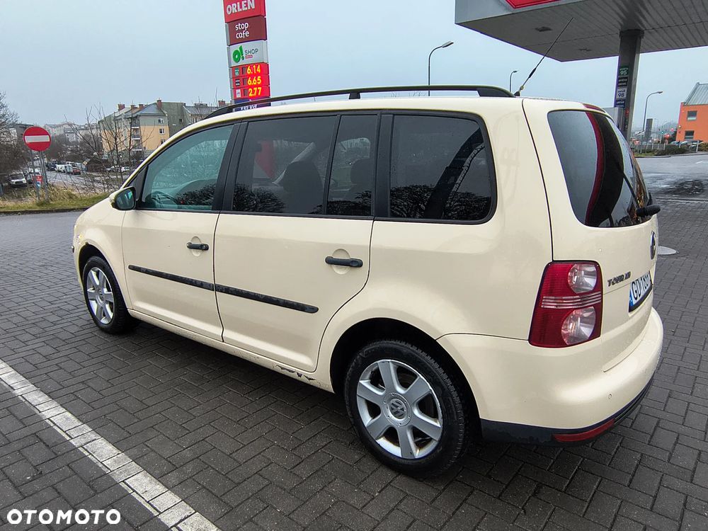 Volkswagen Touran 1.9 TDI DPF DSG Freestyle - 7