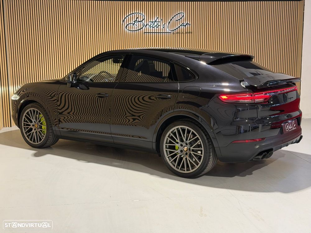 Porsche Cayenne Coupé E-Hybrid Platinum Edition - 3