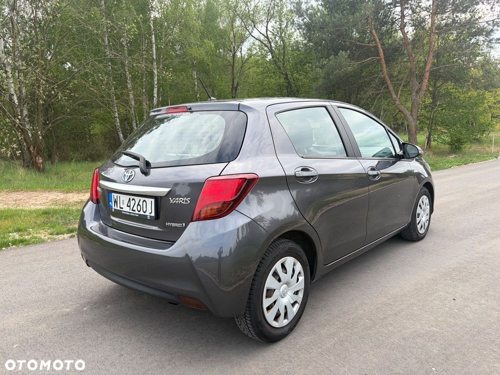 Toyota Yaris Hybrid 100 Premium EU6 - 6