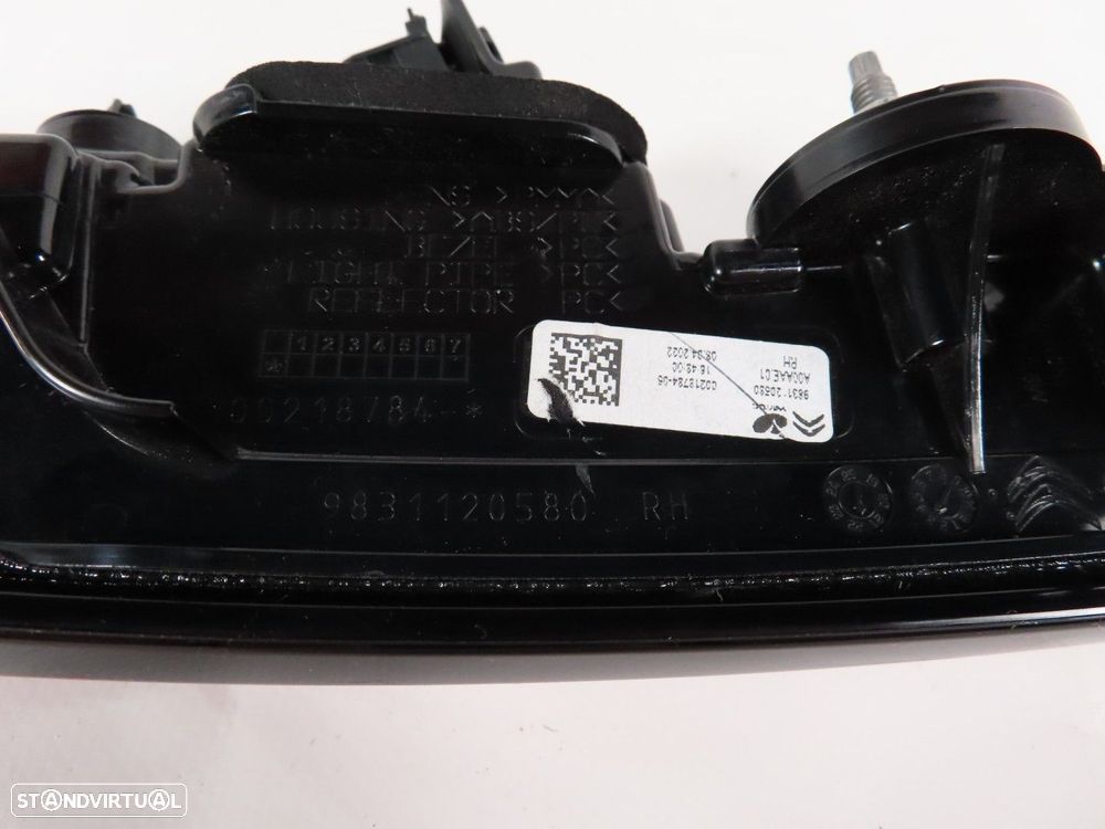 Farolim da mala Direito Seminovo/ Original CITROEN C4 III (BA,BB/BC) 9831120580 - 5