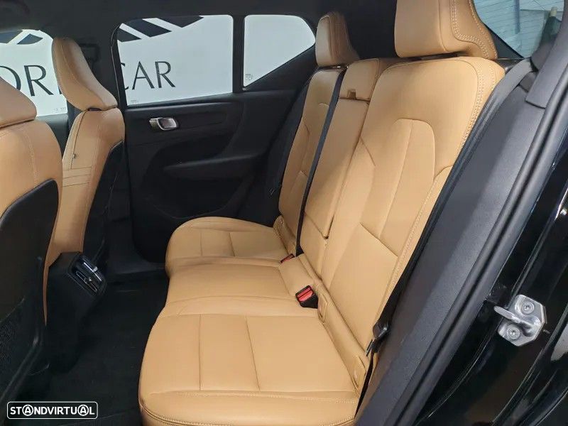 Volvo XC 40 2.0 D3 Inscription Geartronic — fotografia 8