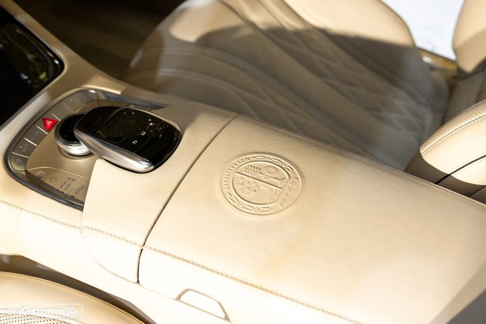 Mercedes-Benz S 63 AMG - 55