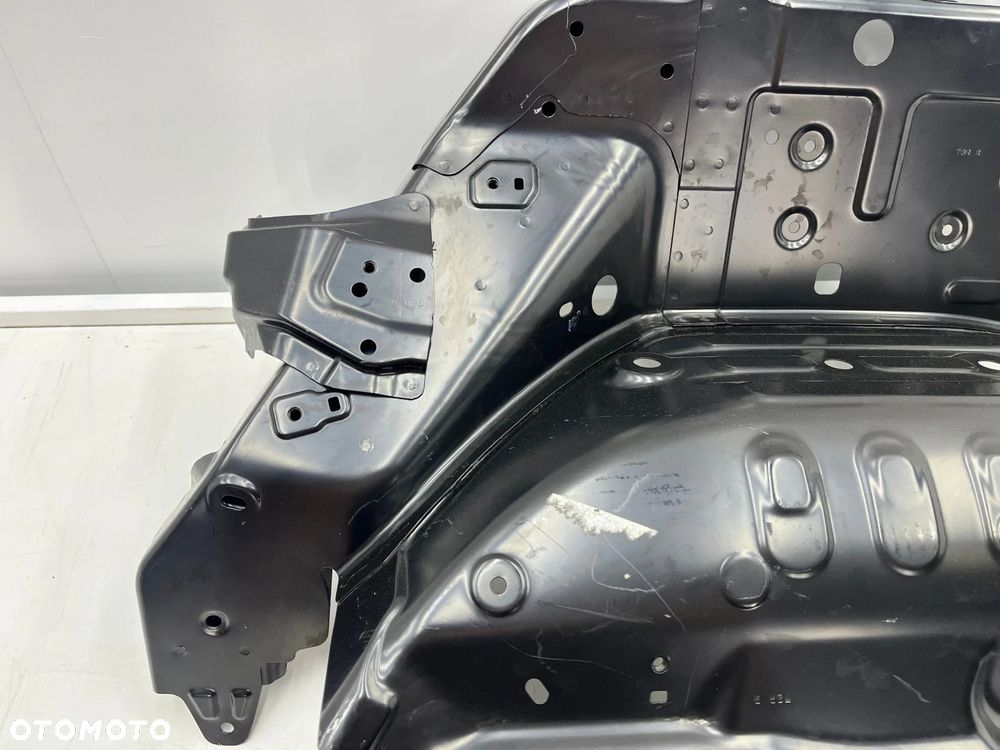 Poszycie Suzuki Jimny 4 IV 18r.- NOWY prawy przedni fartuch nadkola ćwiartka mocowanie akumulatora w - 3