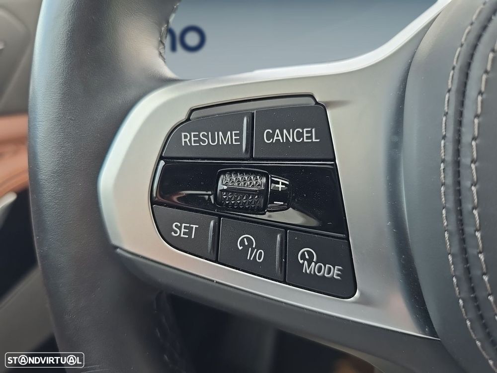BMW X5 50 e xDrive Edição Desportiva M - 18