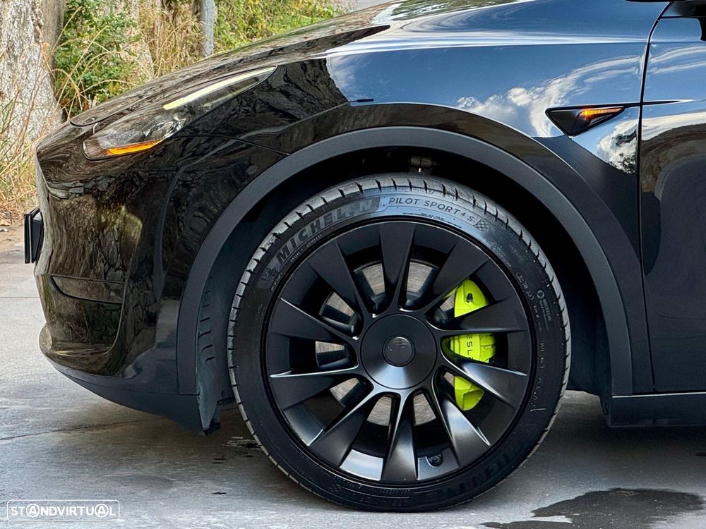 Tesla Model Y Long Range Tração Integral - 23