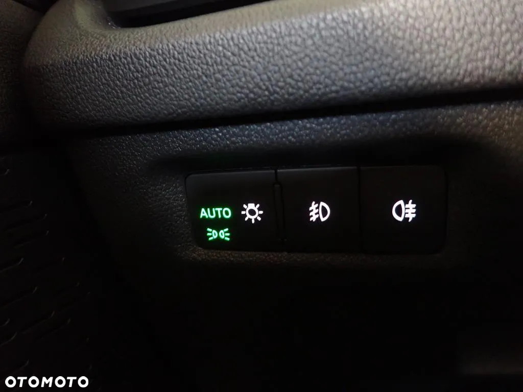 Skoda Octavia 1.5 TSI ACT Ambition - 15