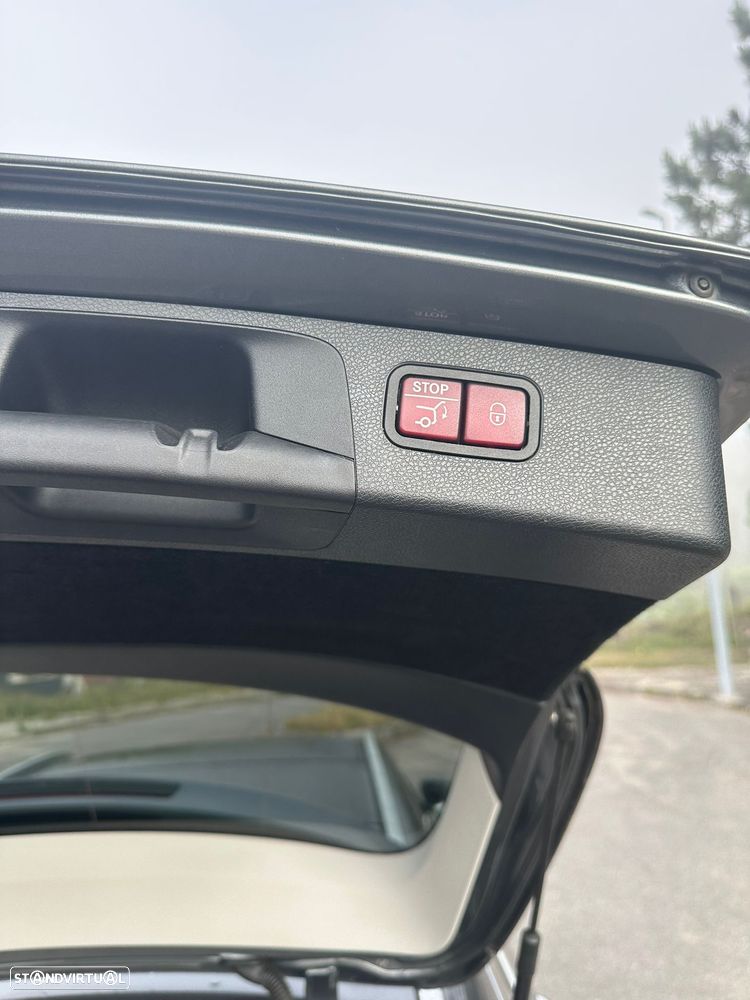 Mercedes-Benz E 200 Avantgarde Auto - 17